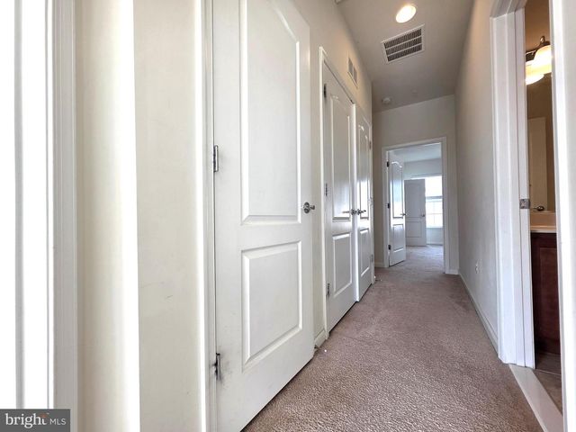 12855 CLARKSBURG SQUARE RD, Clarksburg, MD 20871