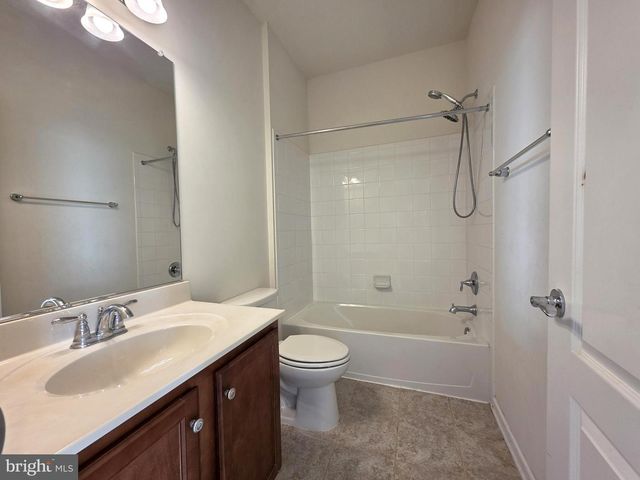 12855 CLARKSBURG SQUARE RD, Clarksburg, MD 20871