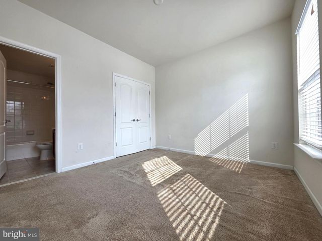 12855 CLARKSBURG SQUARE RD, Clarksburg, MD 20871