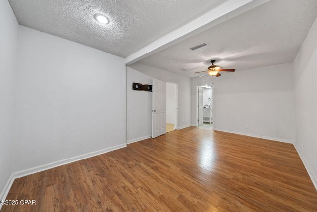2400 W 16th Street, Panama City, FL 32405