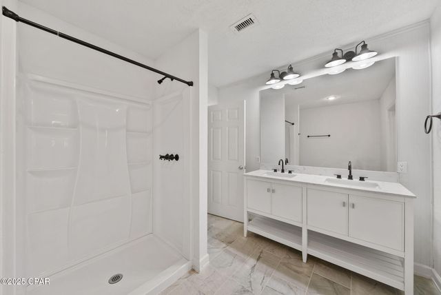 2400 W 16th Street, Panama City, FL 32405