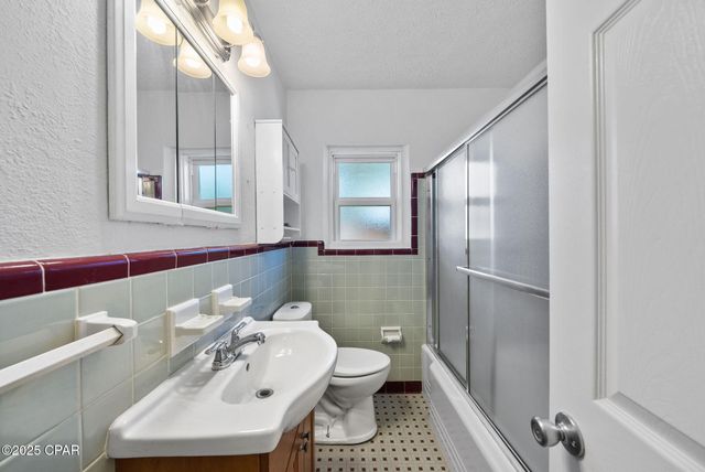2400 W 16th Street, Panama City, FL 32405