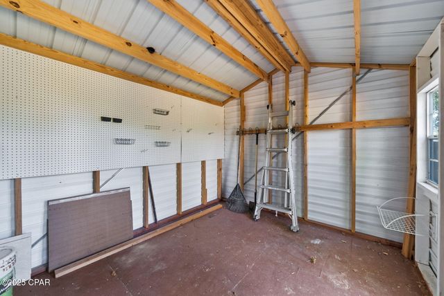2400 W 16th Street, Panama City, FL 32405
