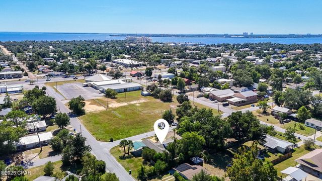 2400 W 16th Street, Panama City, FL 32405