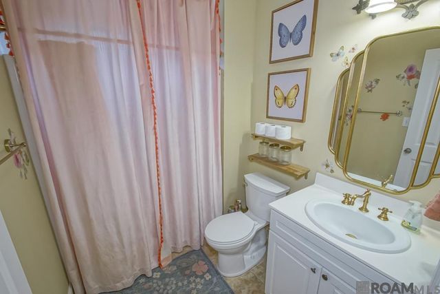 215 Wylie Dr, Baton Rouge, LA 70808