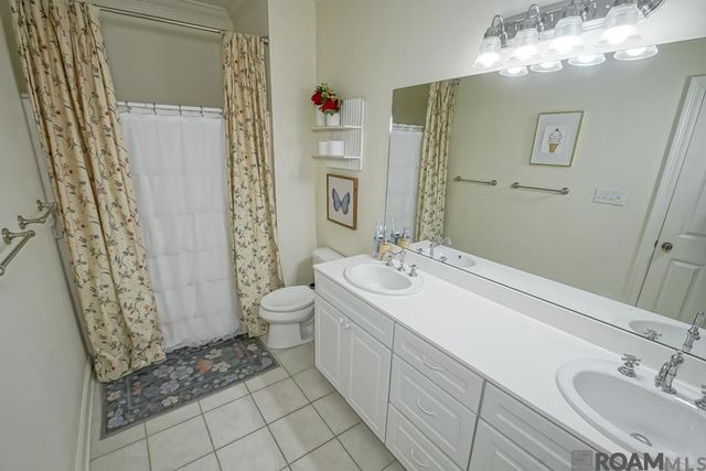 215 Wylie Dr, Baton Rouge, LA 70808