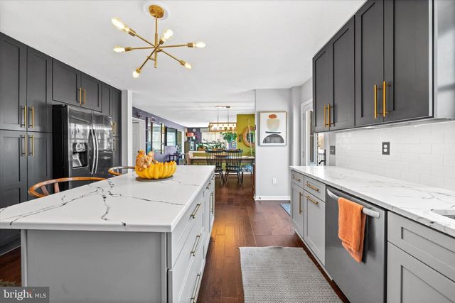 23 E MILL STATION DR, Newark, DE 19711