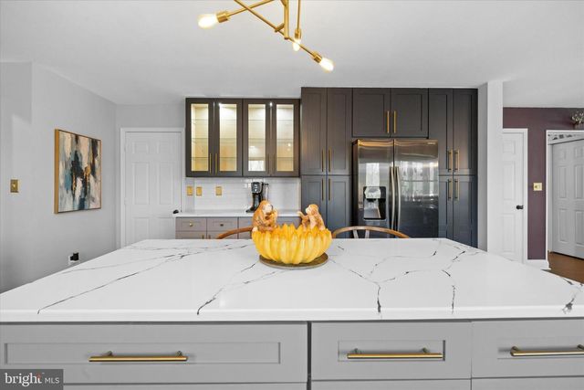 23 E MILL STATION DR, Newark, DE 19711