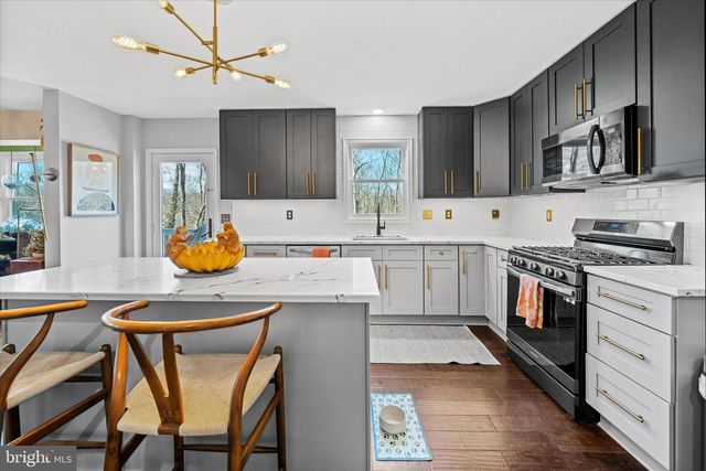 23 E MILL STATION DR, Newark, DE 19711