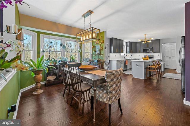 23 E MILL STATION DR, Newark, DE 19711