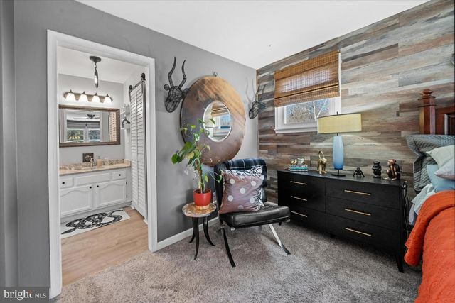 23 E MILL STATION DR, Newark, DE 19711