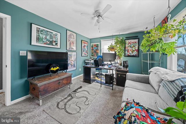 23 E MILL STATION DR, Newark, DE 19711