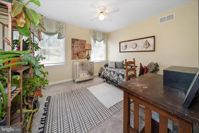 23 E MILL STATION DR, Newark, DE 19711