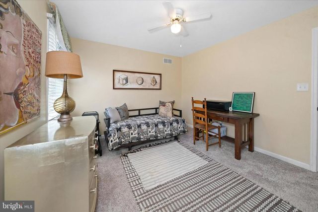 23 E MILL STATION DR, Newark, DE 19711