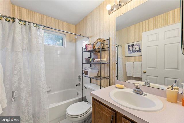 17 MARJORIE, Hamilton, NJ 08690
