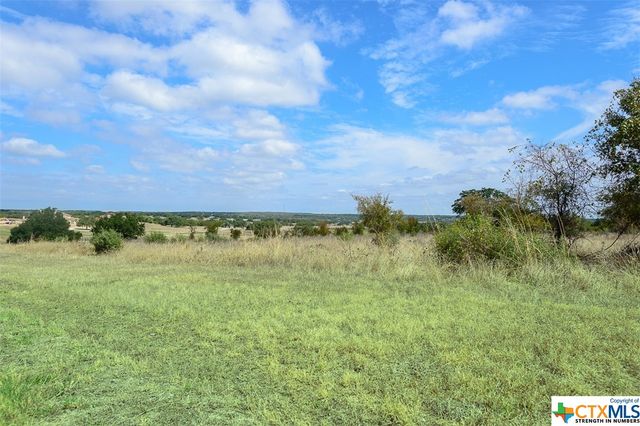 300 Via Francesco, Florence, TX 76527
