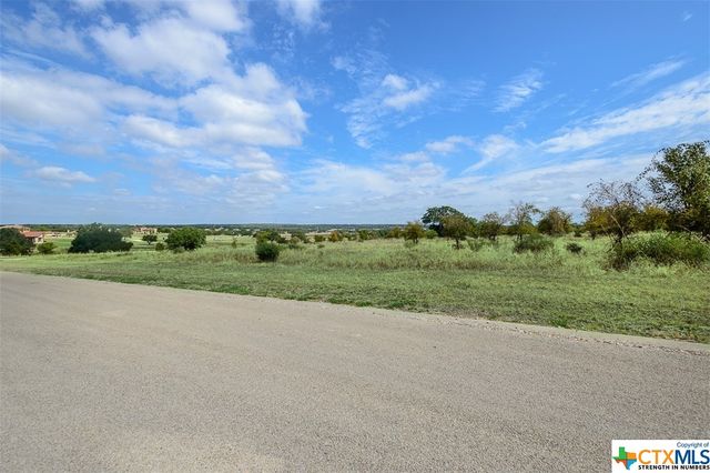 300 Via Francesco, Florence, TX 76527