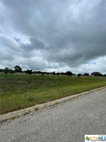 300 Via Francesco, Florence, TX 76527