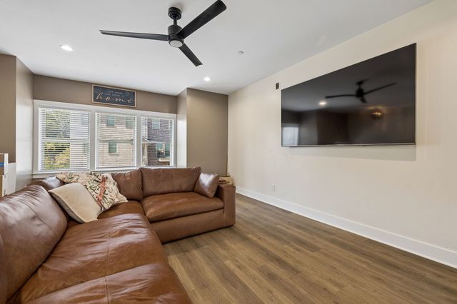109 Charlotte Everly Cir, Hendersonville, TN 37075