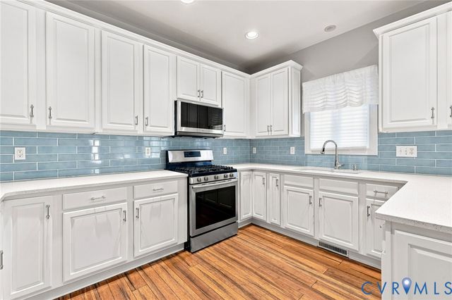 12219 Hollow Oak Ct, Midlothian, VA 23112