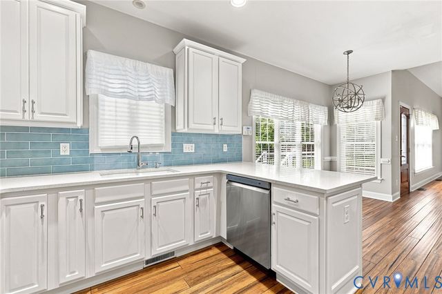 12219 Hollow Oak Ct, Midlothian, VA 23112