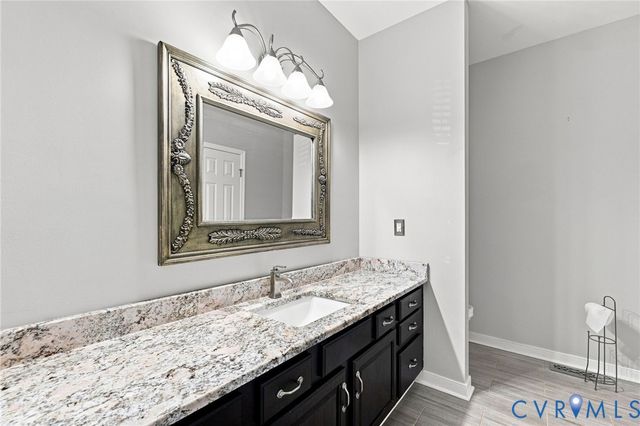 12219 Hollow Oak Ct, Midlothian, VA 23112