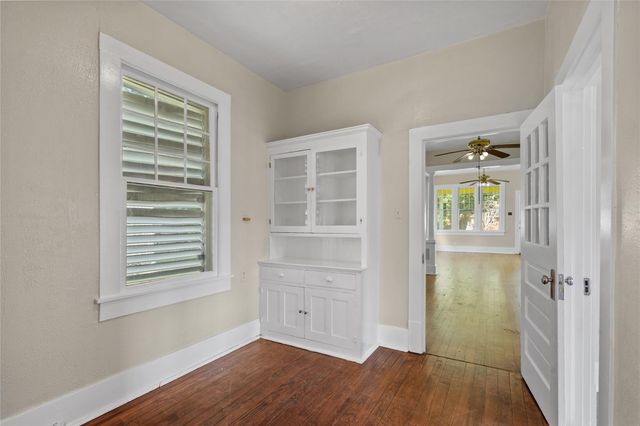 5326 Main Street, Santa Fe, TX 77510