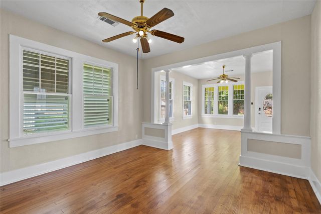 5326 Main Street, Santa Fe, TX 77510