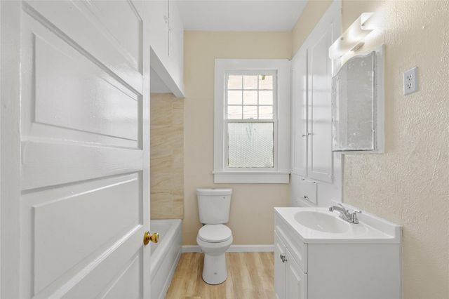 5326 Main Street, Santa Fe, TX 77510