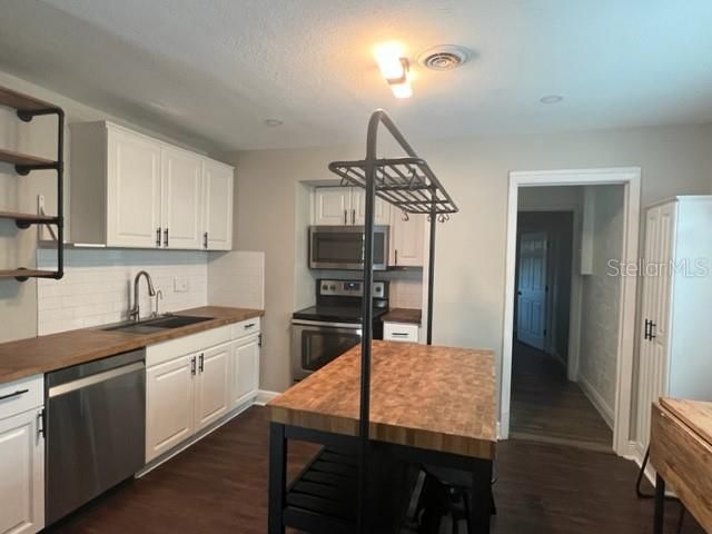 5035 1ST AVENUE N, St Petersburg, FL 33710