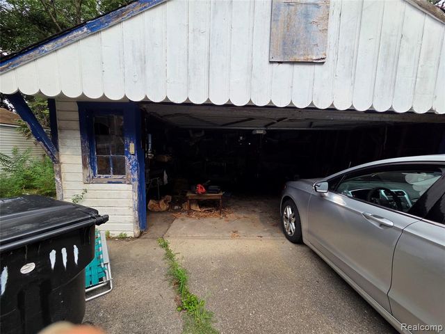 20120 Yonka Street, Detroit, MI 48234