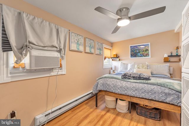 16 CARROLL AVE, Tuckerton, NJ 08087