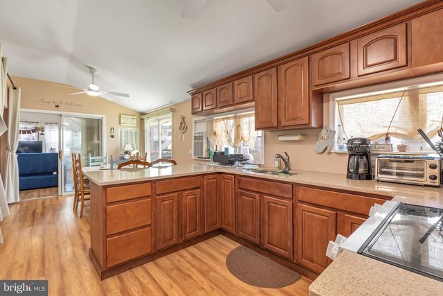 16 CARROLL AVE, Tuckerton, NJ 08087