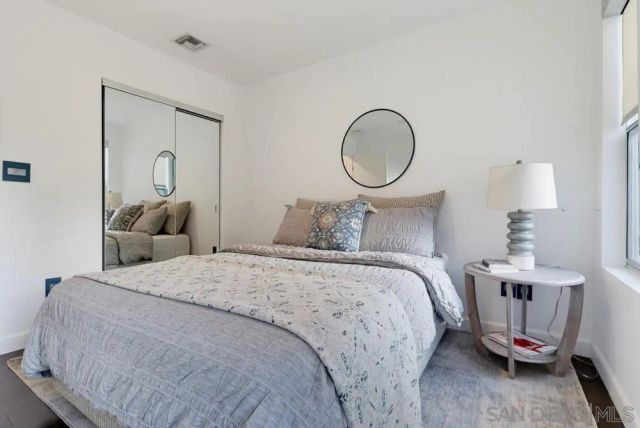 1306 Salisbury Rd, La Canada Flintridge, CA 91012