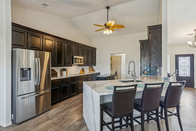 317 Illinois Street, New Fairview, TX 76078