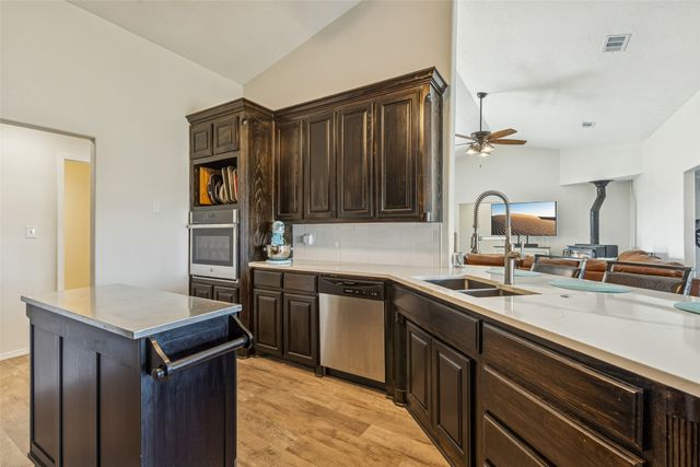 317 Illinois Street, New Fairview, TX 76078