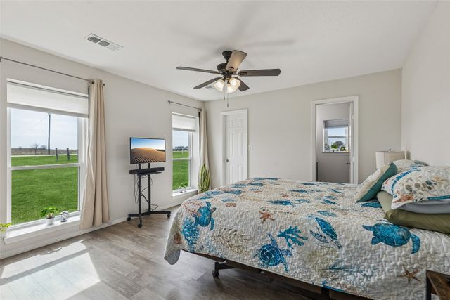 317 Illinois Street, New Fairview, TX 76078