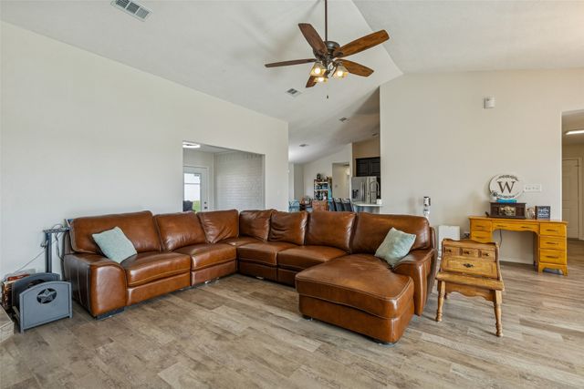 317 Illinois Street, New Fairview, TX 76078