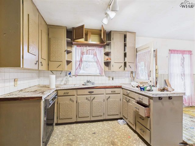 4223 MCNIEL AVENUE, Wichita Falls, TX 76308