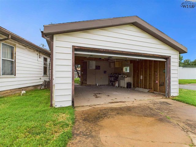 4223 MCNIEL AVENUE, Wichita Falls, TX 76308