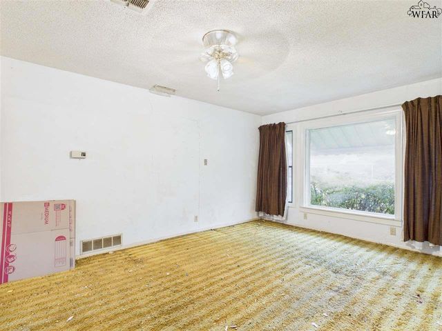 4223 MCNIEL AVENUE, Wichita Falls, TX 76308