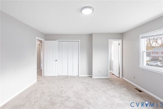 3363 Oakwood Cir, Petersburg, VA 23805