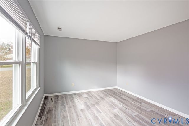 3363 Oakwood Cir, Petersburg, VA 23805