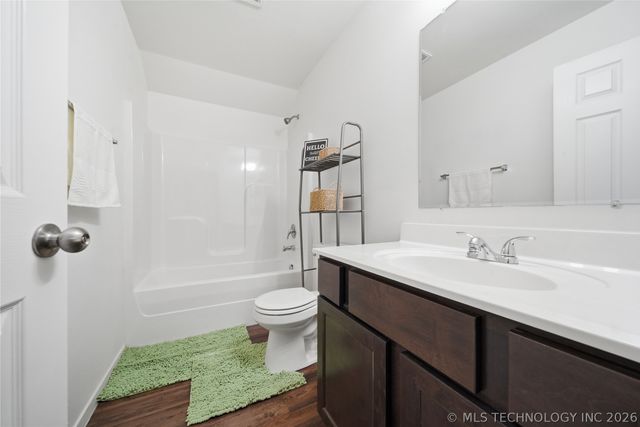 1219 E Quincy Street, Broken Arrow, OK 74012