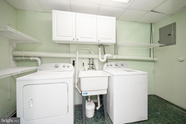 222 SPRING VALLEY WAY, Aston, PA 19014