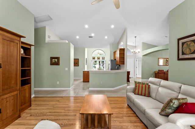 8263 SWANN HOLLOW DRIVE, Tampa, FL 33647