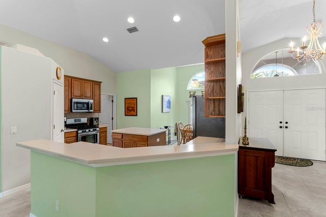 8263 SWANN HOLLOW DRIVE, Tampa, FL 33647