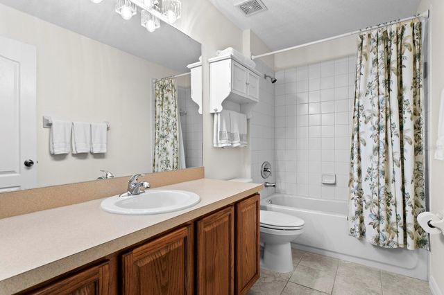 8263 SWANN HOLLOW DRIVE, Tampa, FL 33647