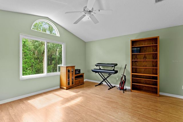 8263 SWANN HOLLOW DRIVE, Tampa, FL 33647