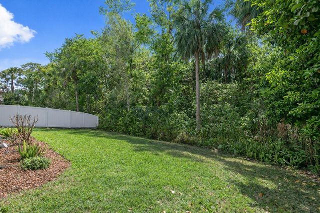 8263 SWANN HOLLOW DRIVE, Tampa, FL 33647